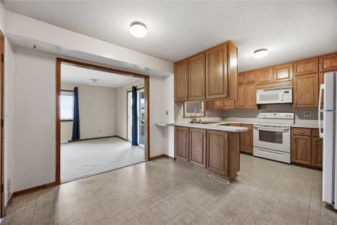 2770 Mcgowan Boulevard Marion IA 52302