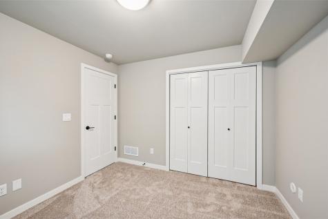870 Kaiser Street North Liberty IA 52317