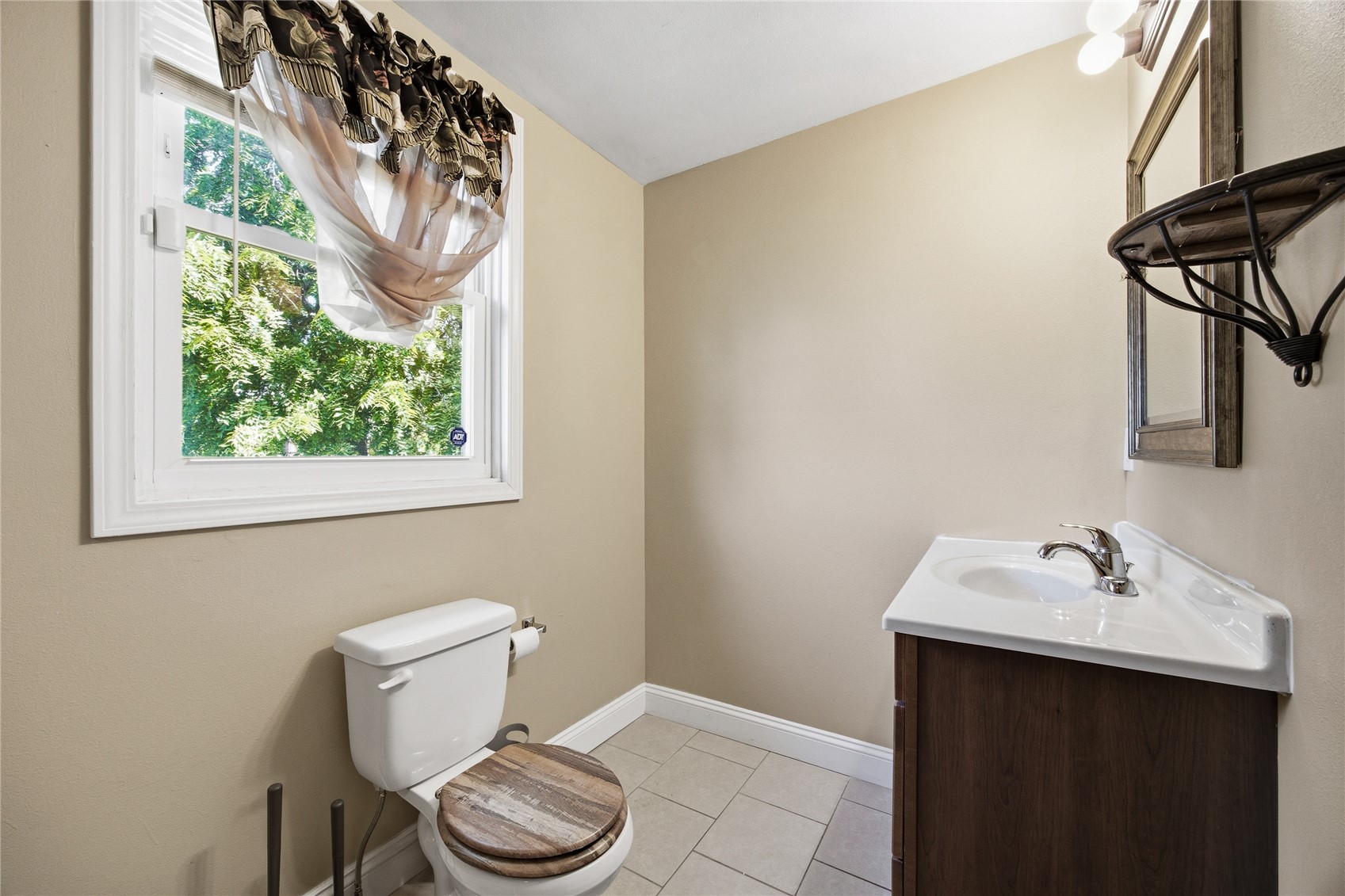 1538 4 Th Avenue SE Cedar Rapids IA 52403