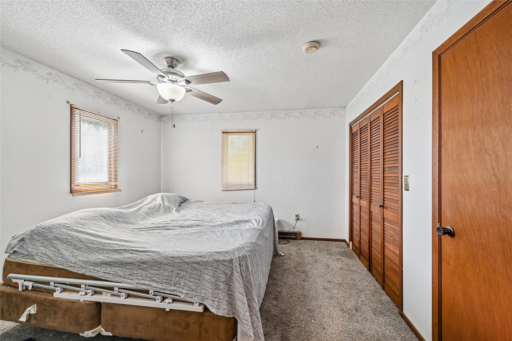 206 Apache Drive Norway IA 52318