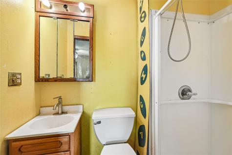 206 Apache Drive Norway IA 52318