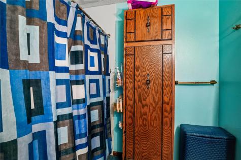 206 Apache Drive Norway IA 52318