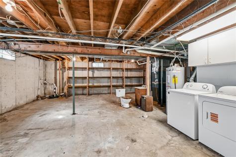 206 Apache Drive Norway IA 52318