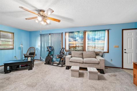 206 Apache Drive Norway IA 52318