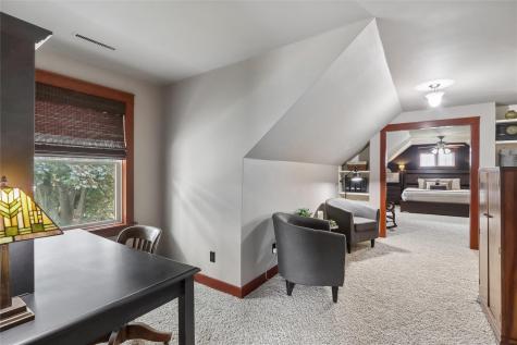 5401 Alburnett Road Marion IA 52302
