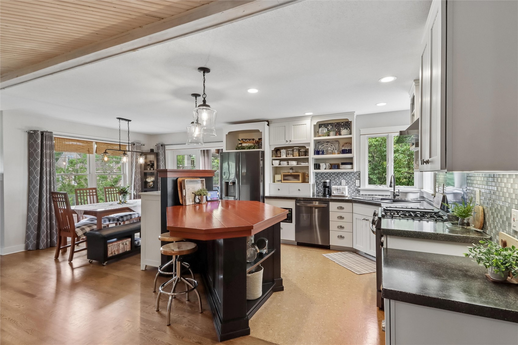 5401 Alburnett Road Marion IA 52302