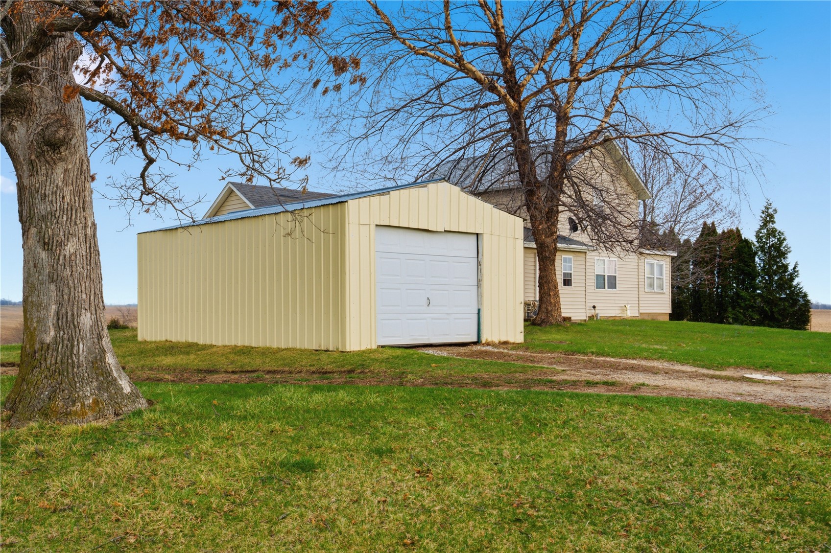 1117 285th Street Tipton IA 52772