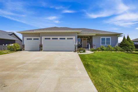 2791 Creekview Trail Palo IA 52324