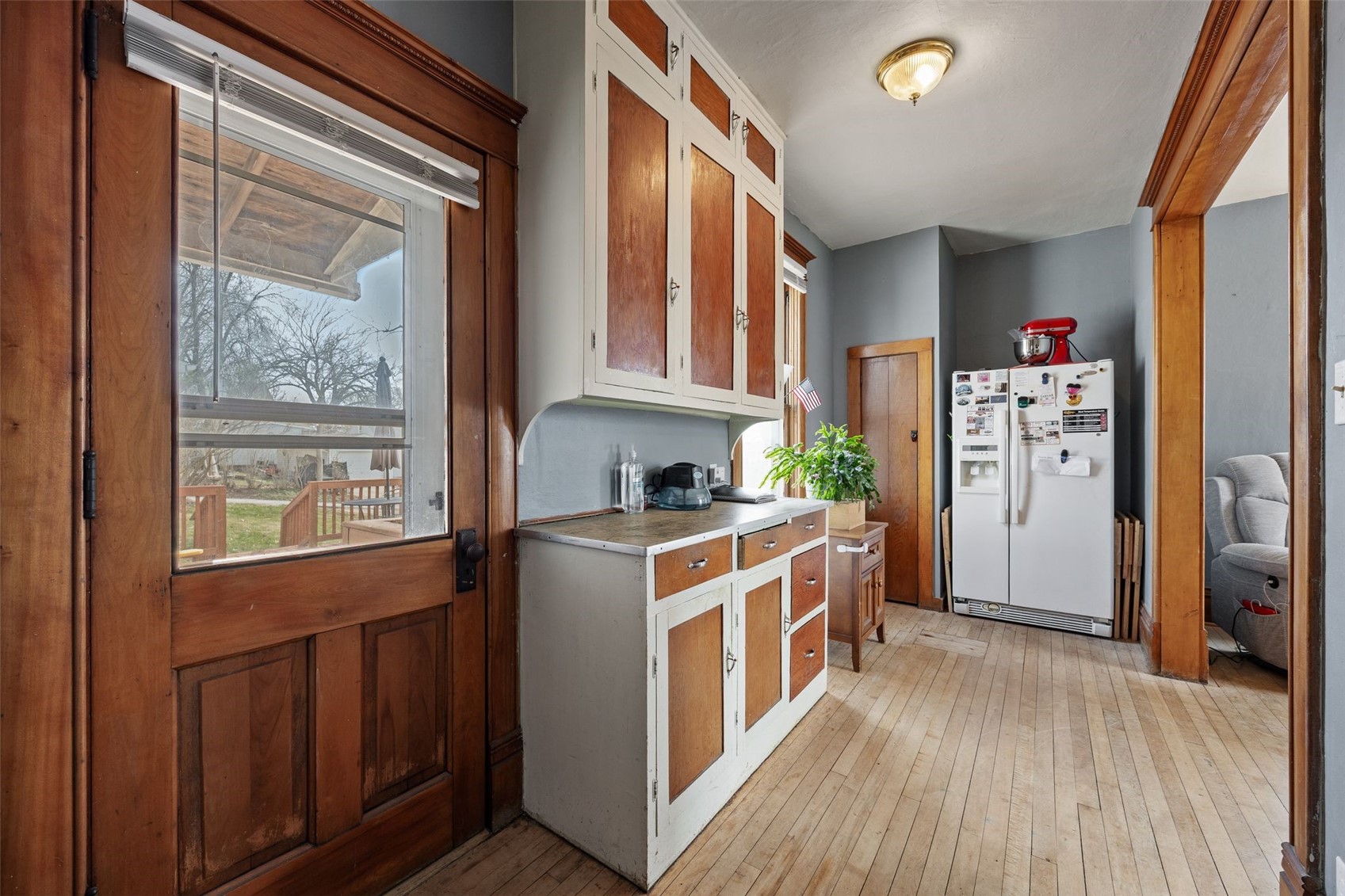 207 N Davis Street Anamosa IA 52205