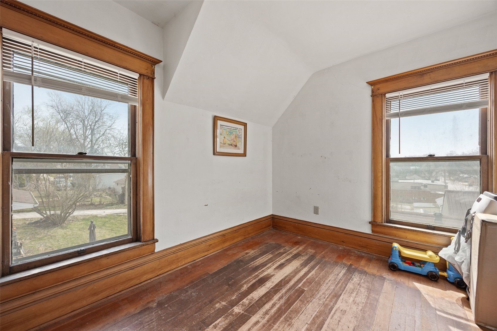 207 N Davis Street Anamosa IA 52205