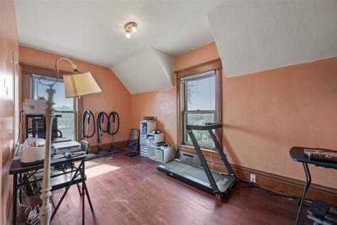 207 N Davis Street Anamosa IA 52205