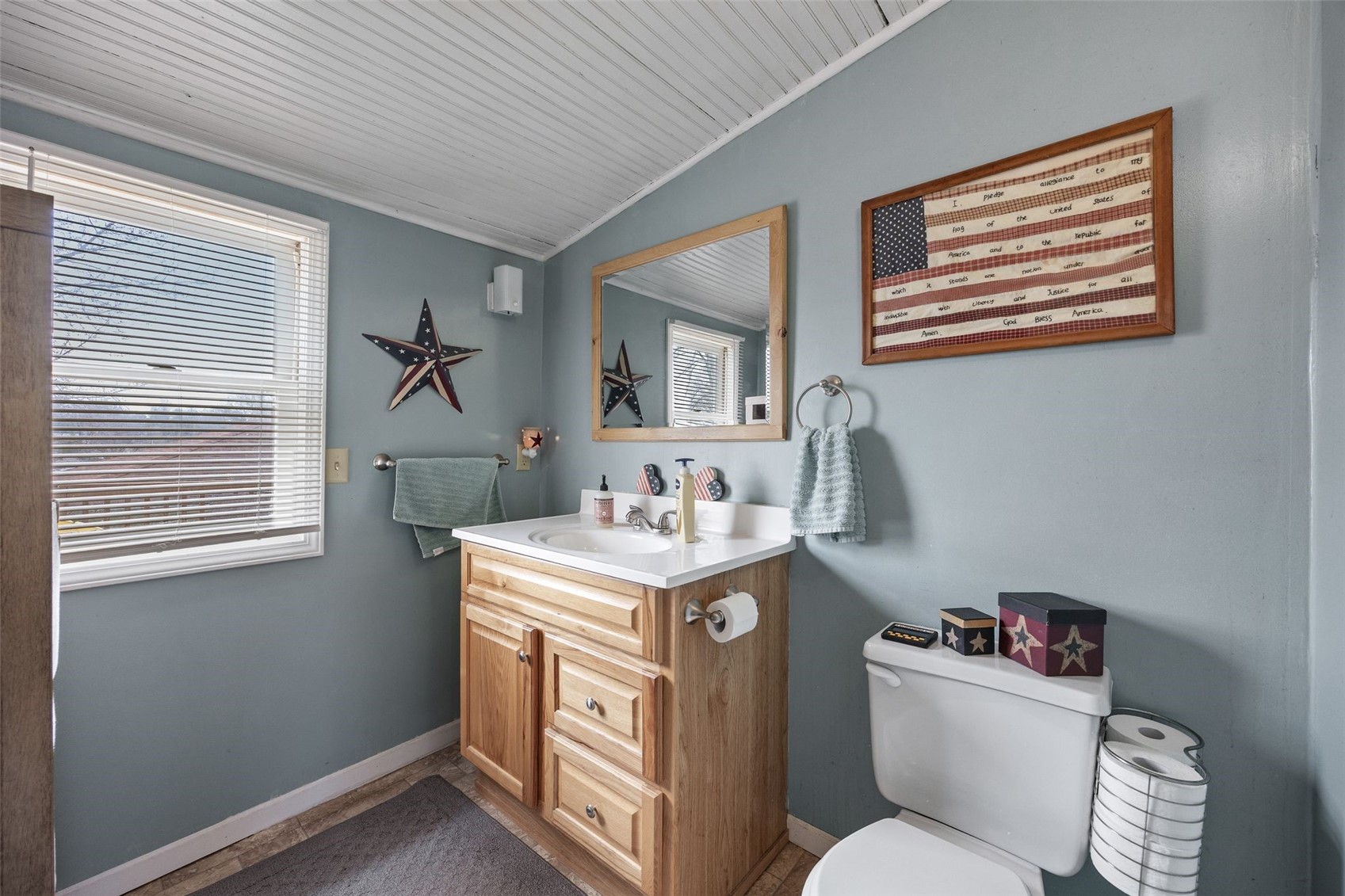 207 N Davis Street Anamosa IA 52205