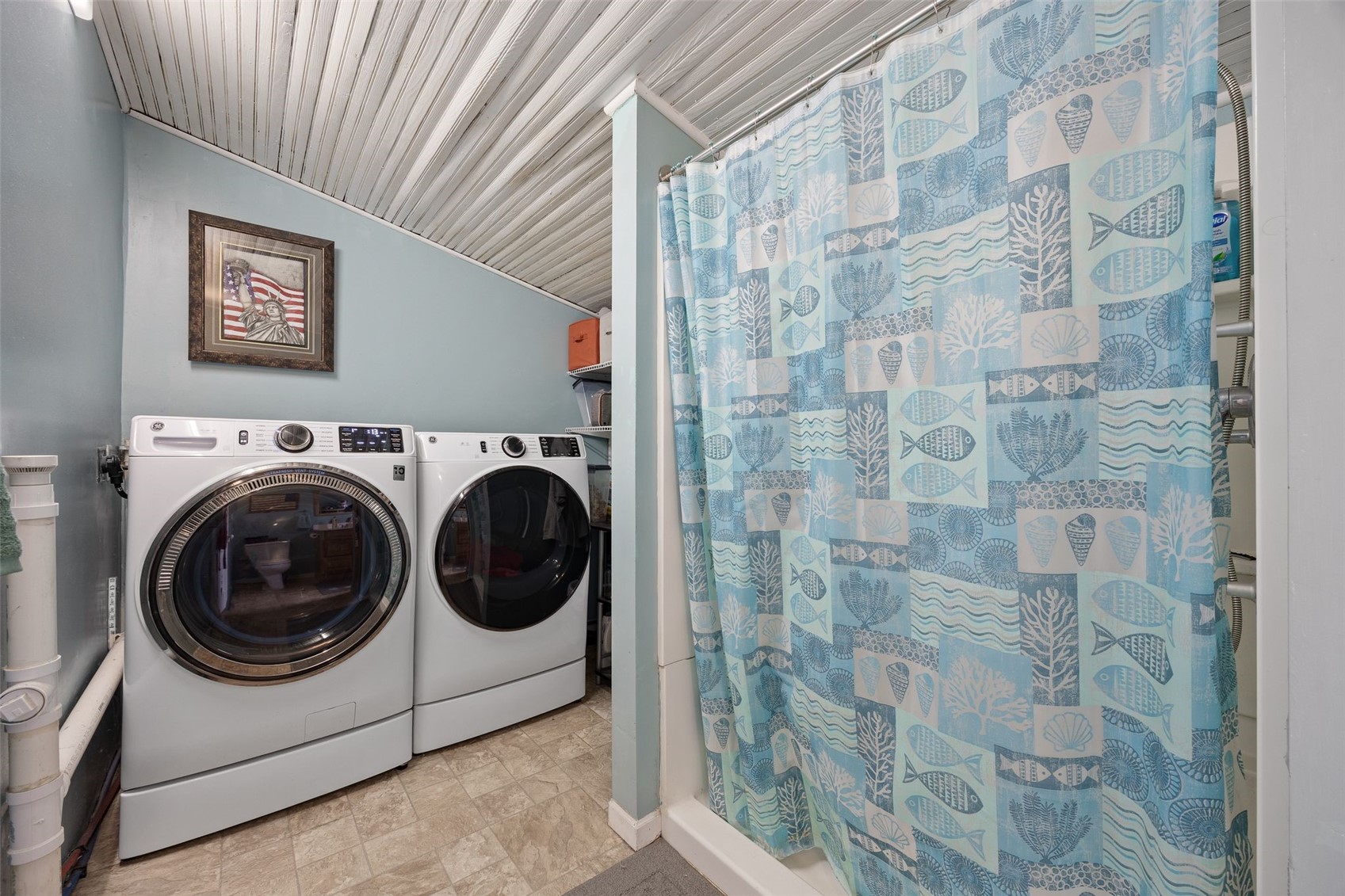 207 N Davis Street Anamosa IA 52205