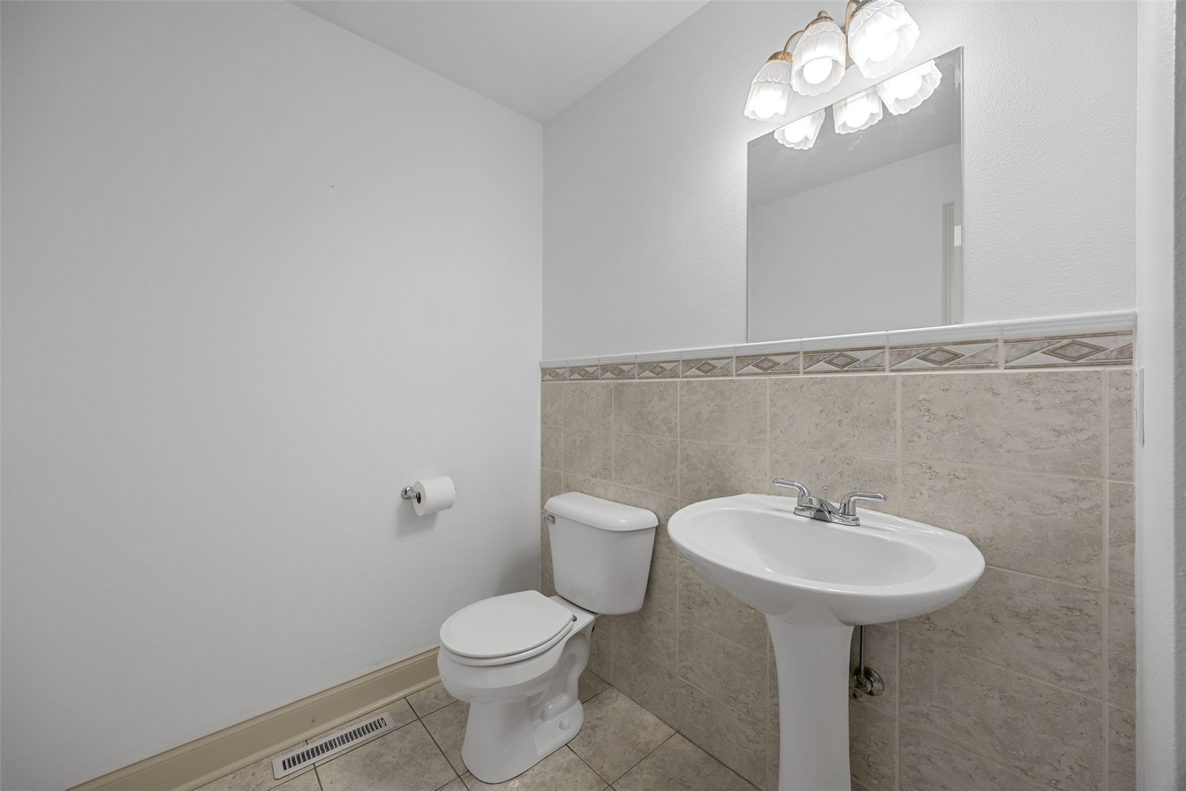 2823 120th Street NE Swisher IA 52338