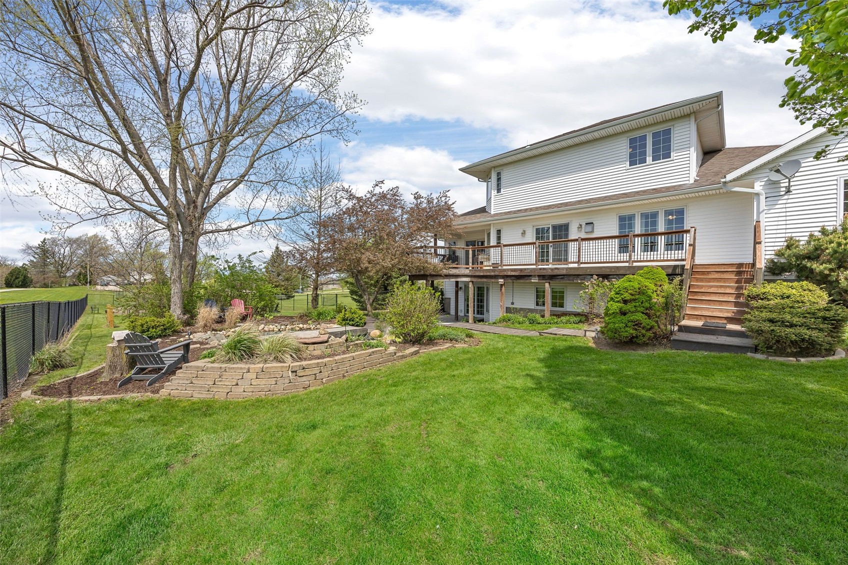 2823 120th Street NE Swisher IA 52338