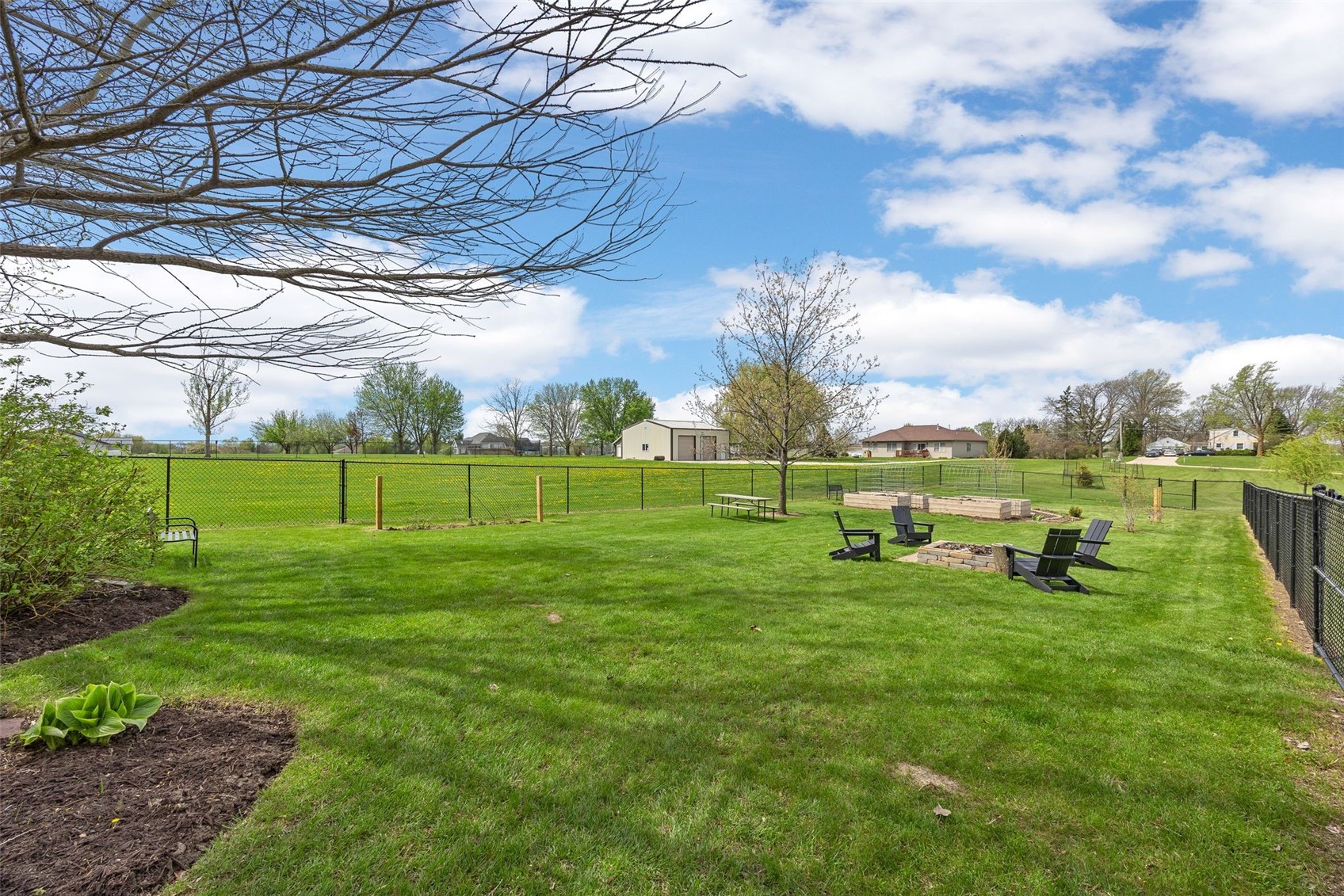 2823 120th Street NE Swisher IA 52338