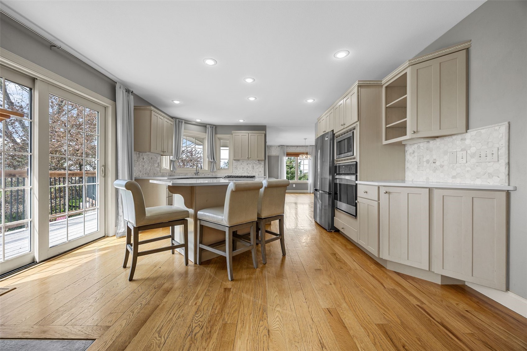 2823 120th Street NE Swisher IA 52338