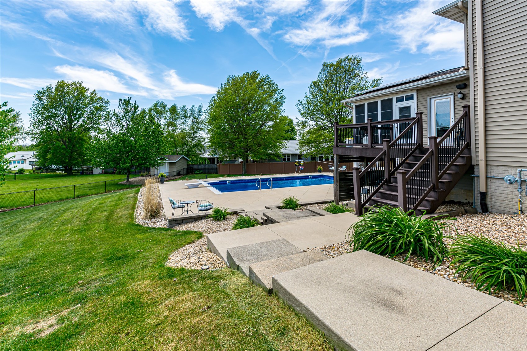 624 Lincoln Court Center Point IA 52213