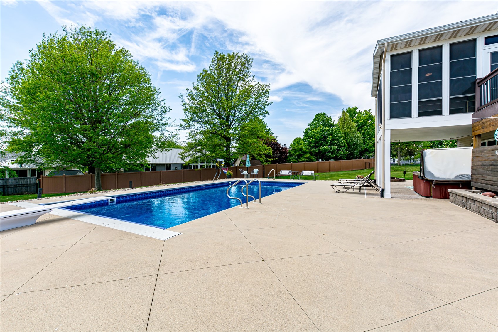 624 Lincoln Court Center Point IA 52213