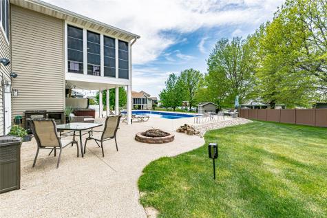 624 Lincoln Court Center Point IA 52213