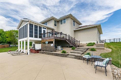 624 Lincoln Court Center Point IA 52213