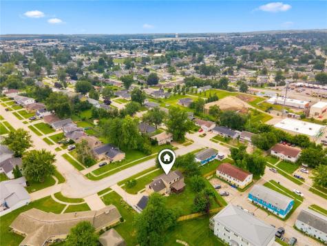 3106 Hogan Avenue NW Cedar Rapids IA 52405