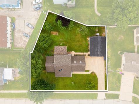 3106 Hogan Avenue NW Cedar Rapids IA 52405