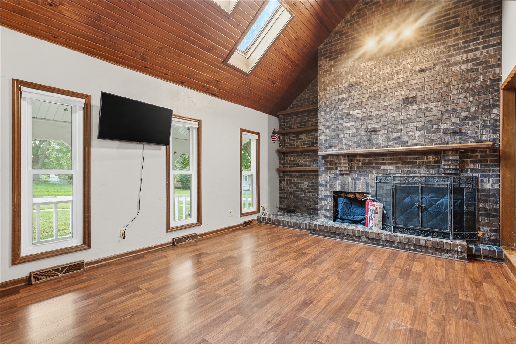 3106 Hogan Avenue NW Cedar Rapids IA 52405