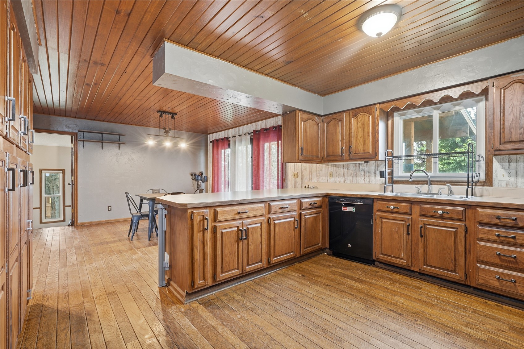 3106 Hogan Avenue NW Cedar Rapids IA 52405
