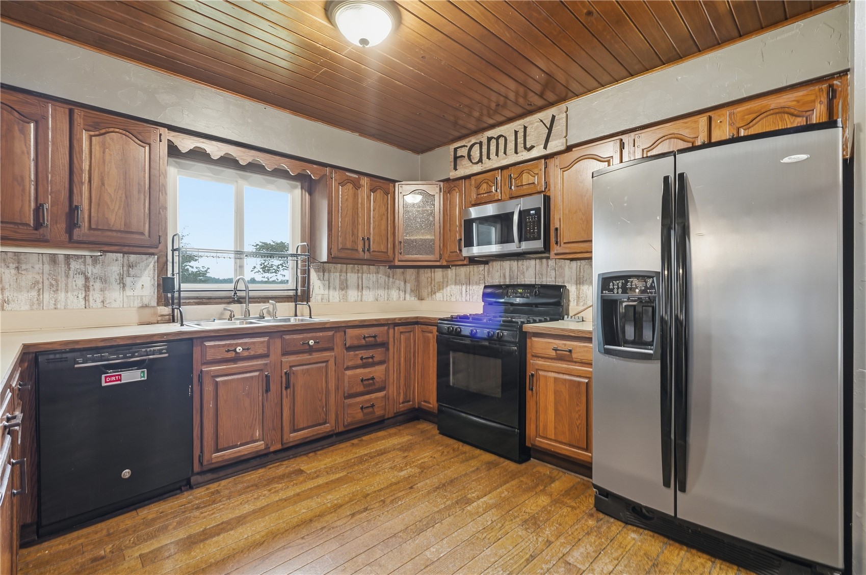 3106 Hogan Avenue NW Cedar Rapids IA 52405