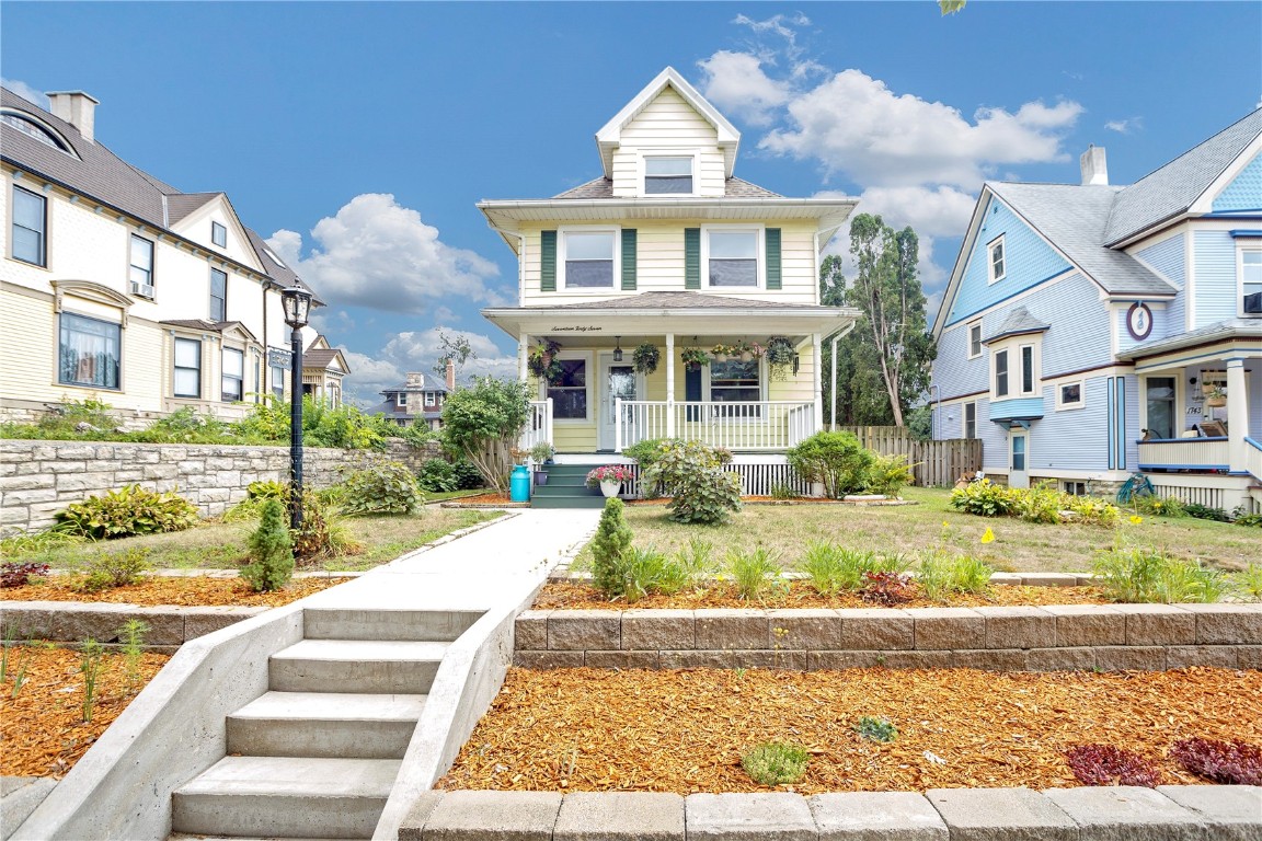 1747 D Avenue NE Cedar Rapids IA 52402