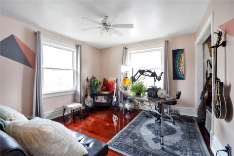 1747 D Avenue NE Cedar Rapids IA 52402