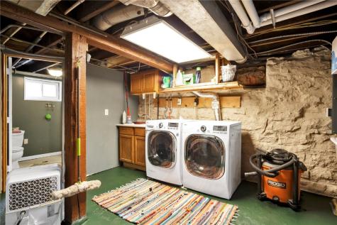 1747 D Avenue NE Cedar Rapids IA 52402