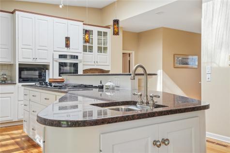 533 Knollwood Drive SE Cedar Rapids IA 52403