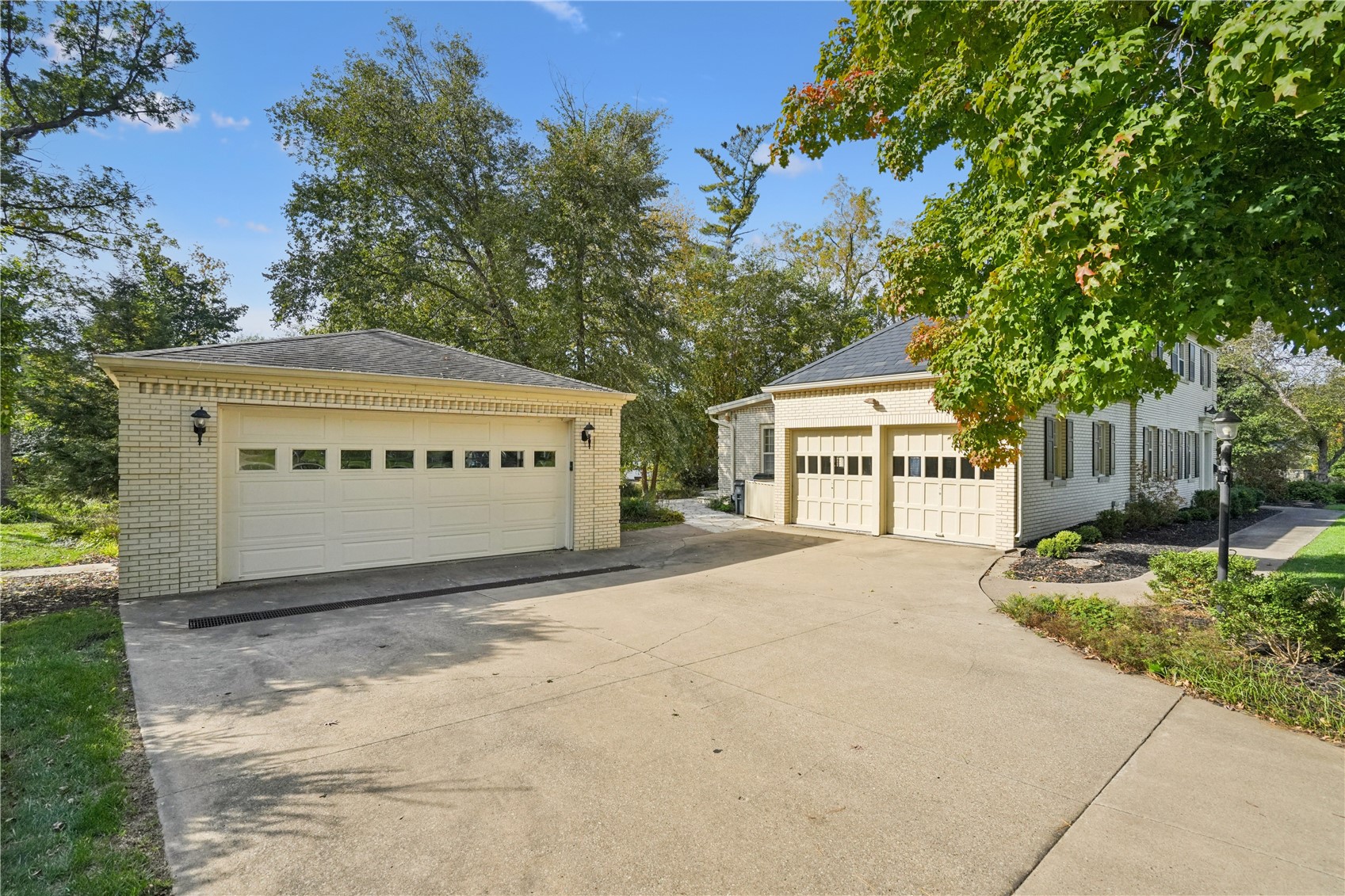 533 Knollwood Drive SE Cedar Rapids IA 52403