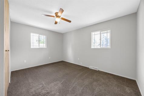 5635 Cornell Street SW Cedar Rapids IA 52404
