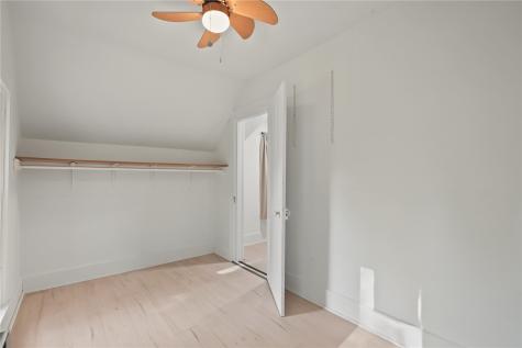 207 River Street South Central City IA 52214
