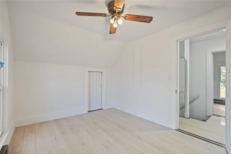 207 River Street South Central City IA 52214
