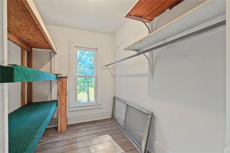 207 River Street South Central City IA 52214