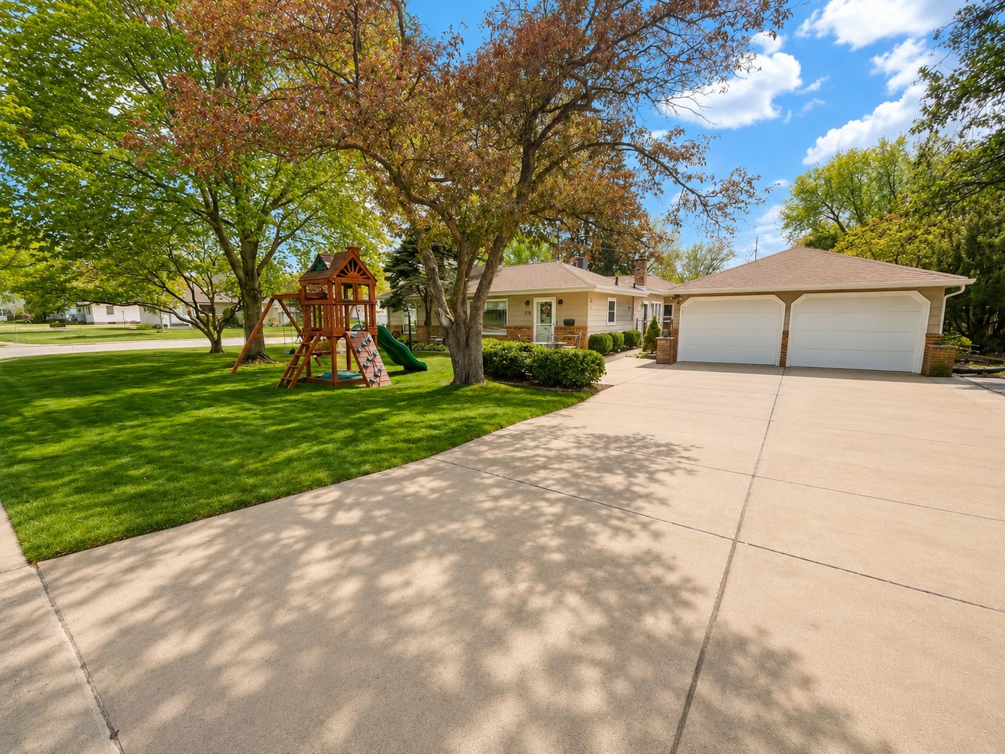 1310 Lilac Lane Cedar Falls IA 50613