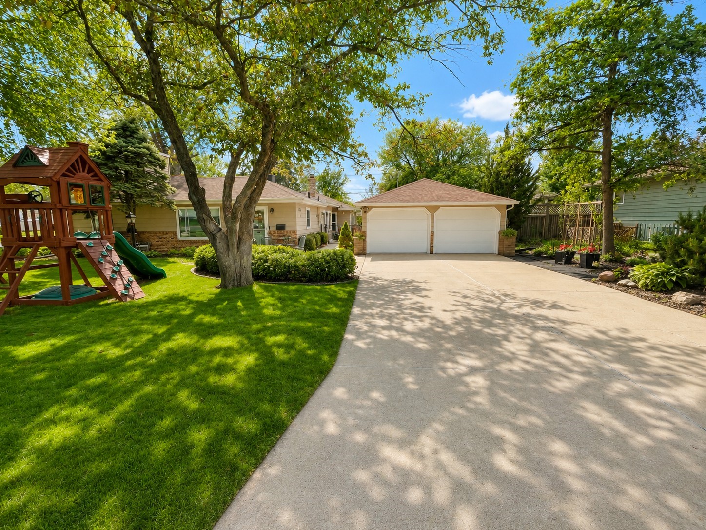 1310 Lilac Lane Cedar Falls IA 50613
