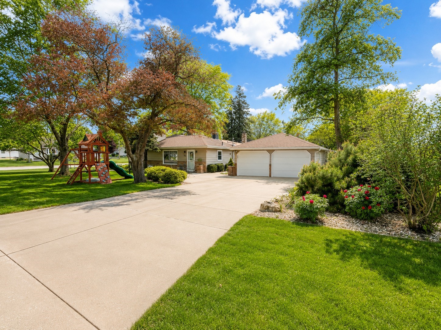 1310 Lilac Lane Cedar Falls IA 50613