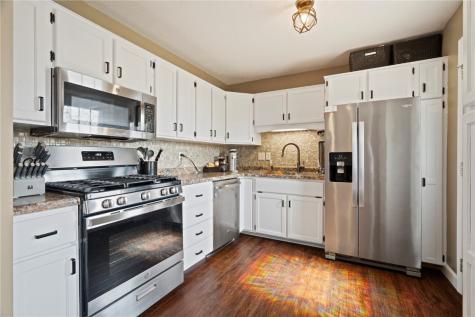 6033 Sharon Lane NW Cedar Rapids IA 52405