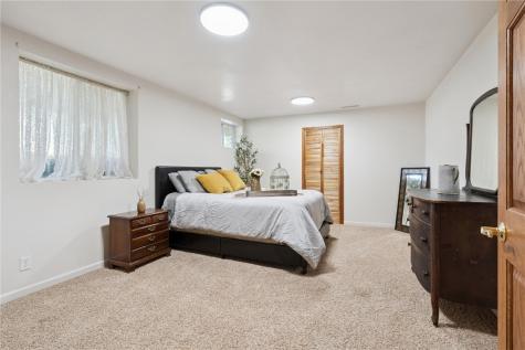6300 Westwind Road Cedar Rapids IA 52411