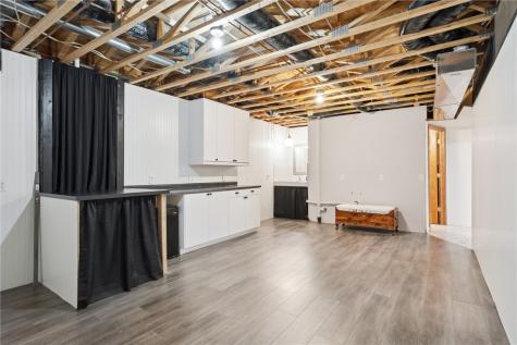 6300 Westwind Road Cedar Rapids IA 52411
