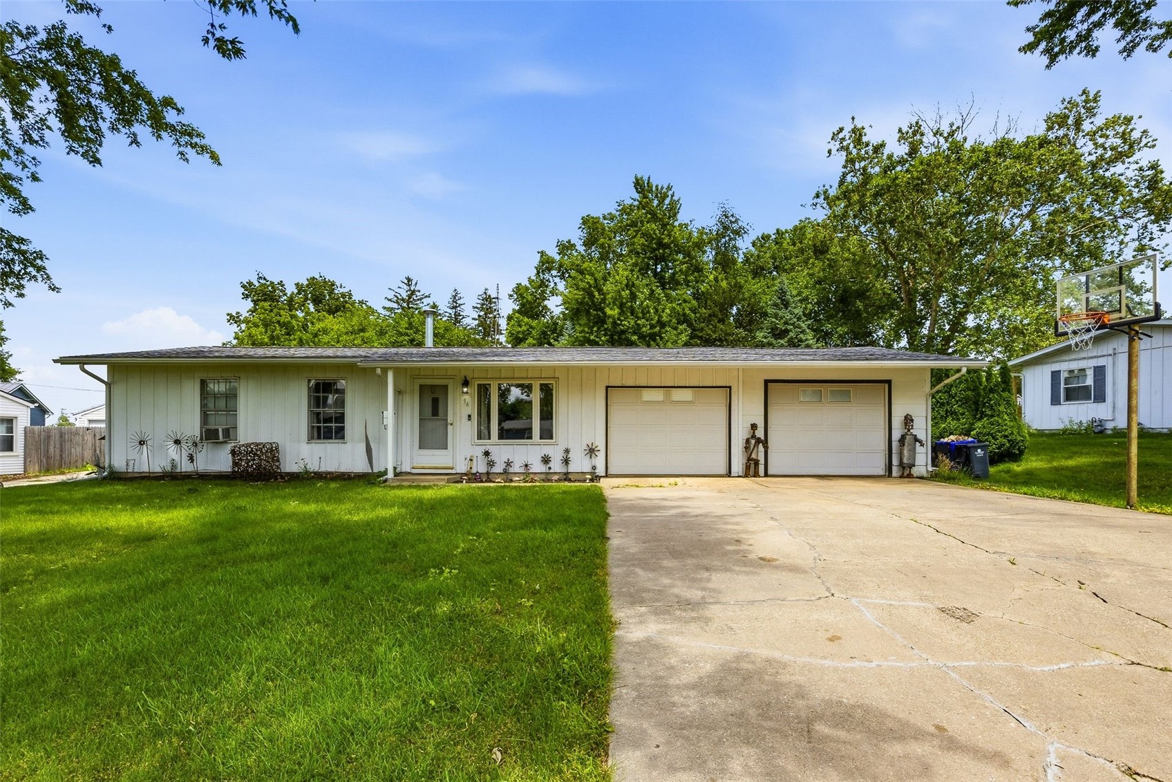54 Oklahoma Avenue SW Cedar Rapids IA 52404