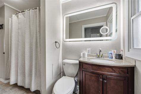 54 Oklahoma Avenue SW Cedar Rapids IA 52404