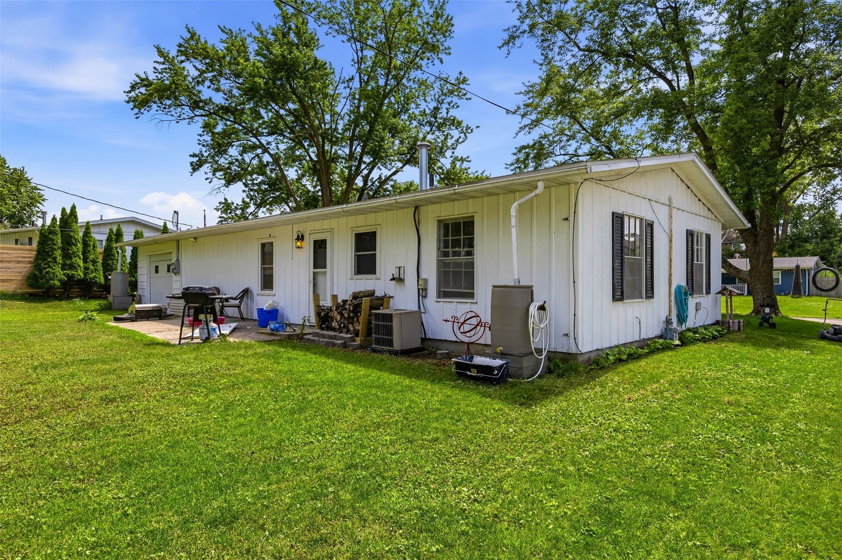 54 Oklahoma Avenue SW Cedar Rapids IA 52404