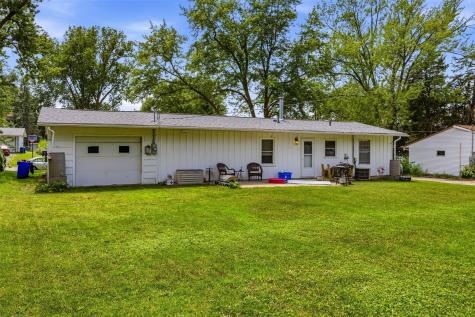54 Oklahoma Avenue SW Cedar Rapids IA 52404