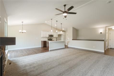 1815 Shady Grove Road SW Cedar Rapids IA 52404